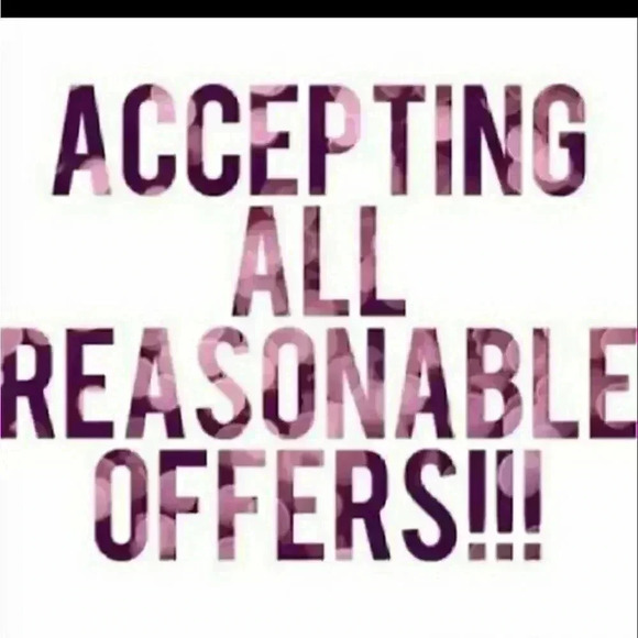 New Yellow Gold White Sapphire Ring - Picture 12 of 12